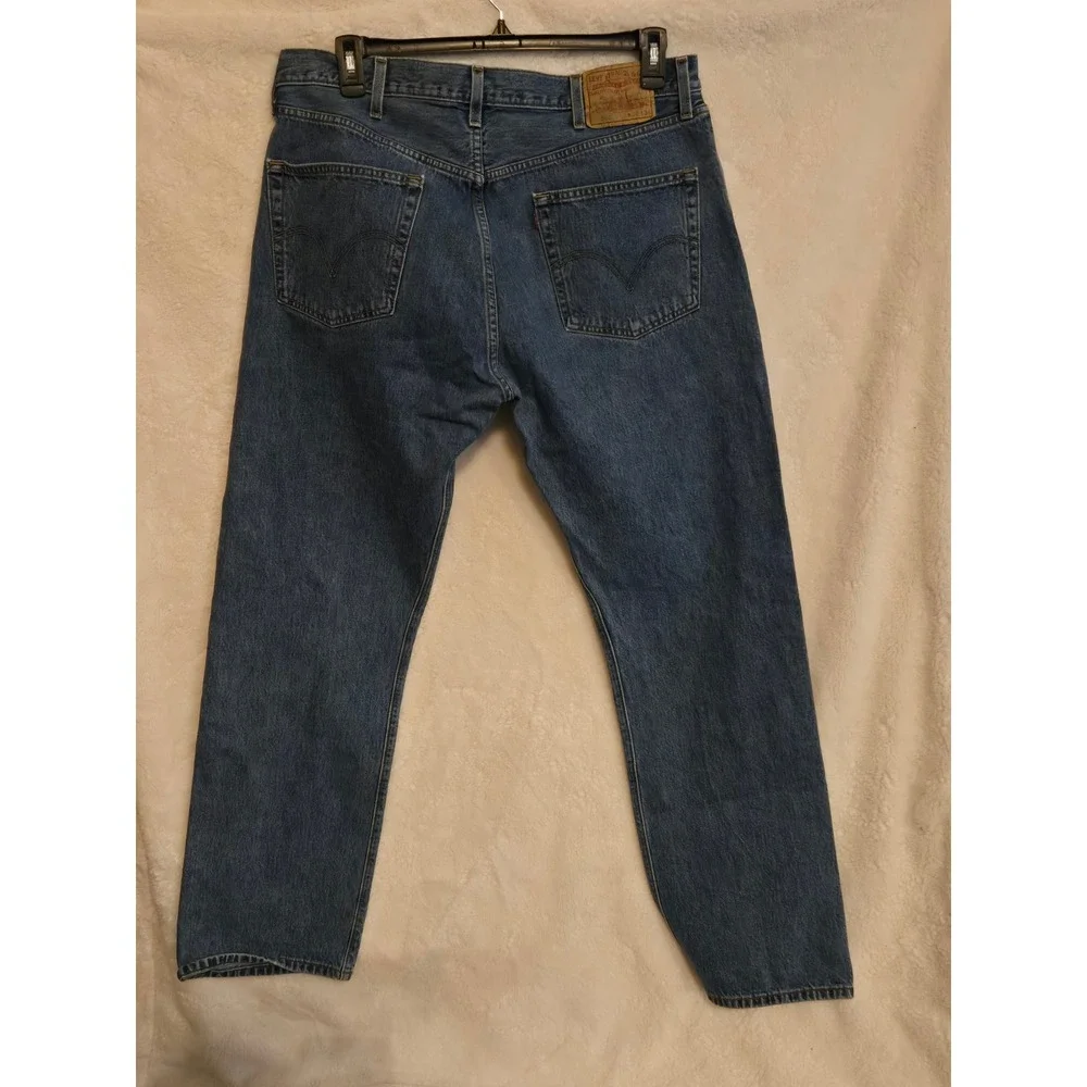 Levi's Men's‎ 38×32 501 Button Fly Jeans Medium Wash Straight Leg
